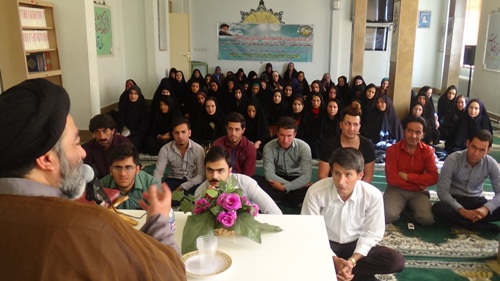  همایش ازدواج آسان و آگاهانه در اسلام آبادغرب برگزار شد