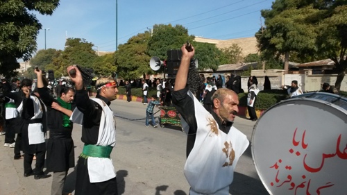 عزاداری روز عاشورا در اسلام آبادغرب عزاداری روز عاشورا در اسلام آبادغرب
