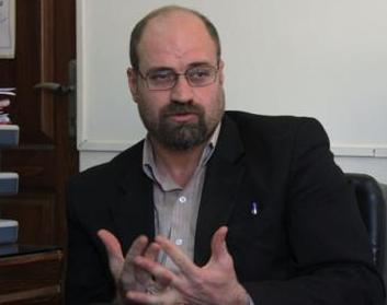 آقای فرماندار،بی طرفی را در عمل نشان دهید! آقای فرماندار،بی طرفی را در عمل نشان دهید!