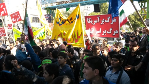 فریاد مرگ بر آمریکا در راهپیمایی 13 آبان اسلام آبادغرب طنین انداز شد