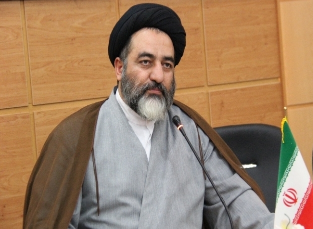 دعوت امام جمعه اسلام آبادغرب از آحاد و اقشار مختلف مردم جهت حضور گسترده در همایش بزرگ راهپیمایی 22 بهمن