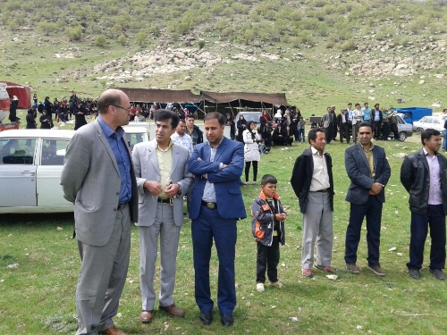  امروز بیشتر روستائیان ما از تولید کننده به مصرف کننده تبدیل شده اند