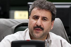 سفر مسئولین وزارت بهداشت به اسلام آباد غرب تشریفاتی بود/عدم تکمیل فاز دوم بیمارستان شبیه خیانت به یک ملت است