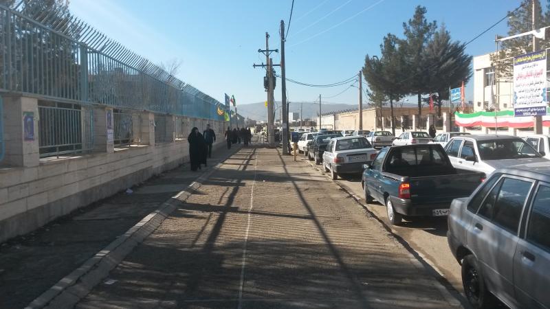 معضل ترافیکی که دامن گیر شهرک جهاد  اسلام آبادغرب شده است/معاون فرماندار: تا کنون مشکلی دیده نشده است