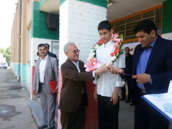 تجلیل از نوجوان تکواندو کار اسلام آبادی راه یافته به اردوی تیم ملی+عکس تجلیل از نوجوان تکواندو کار اسلام آبادی راه یافته به اردوی تیم ملی+عکس