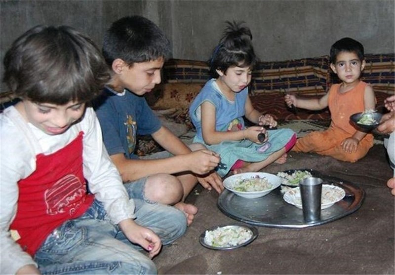 سفرههای افطار فوعه و کفریا در محاصره تروریستها + تصاویر سفرههای افطار فوعه و کفریا در محاصره تروریستها + تصاویر