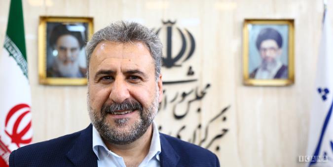 نماینده اسلام آباد و دالاهو عضو کمیته های سیاست خارجی، هسته ای و  حقوق بشر کمیسیون امنیت ملی شد