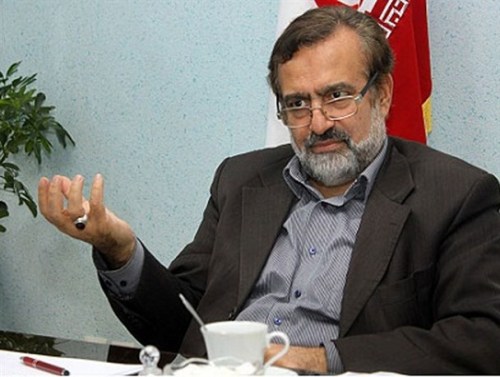 دولت هیچ کاری به تحولات فرهنگی کشور ندارد/ حقوق های نجومی بخشی از فسادهای سازمان یافته است/ زندگی اشرافی مسئولین باعث ریخته شدن قبح اشرافیت می‌شود