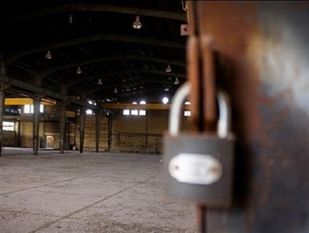 کلید شکسته قفل کارخانه ها را باز نمی کند/ آدرس غلط دولت برای معرفی وضعیت صنعت