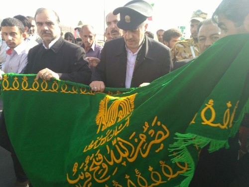 استقبال بینظیر مردم اسلام آبادغرب از پرچم مقدس حرم مطهر رضوی+ تصاوير استقبال بینظیر مردم اسلام آبادغرب از پرچم مقدس حرم مطهر رضوی+ تصاوير