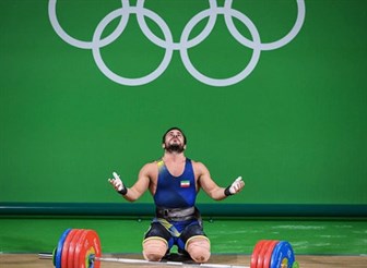 کیانوش رستمی: مدالم را به شهدای مدافع حرم تقدیم می‌کنم + فیلم