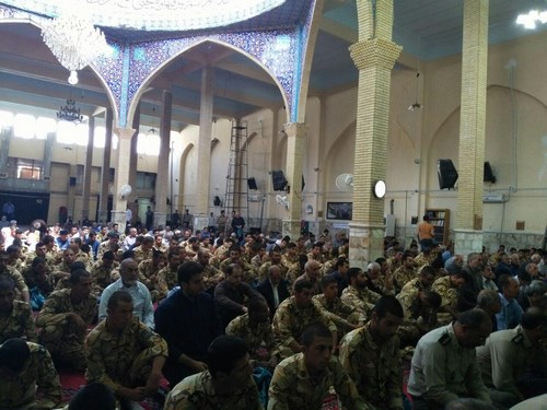 حضور نیروهای مسلح شهرستان اسلام آبادغرب در نماز دشمن شکن جمعه