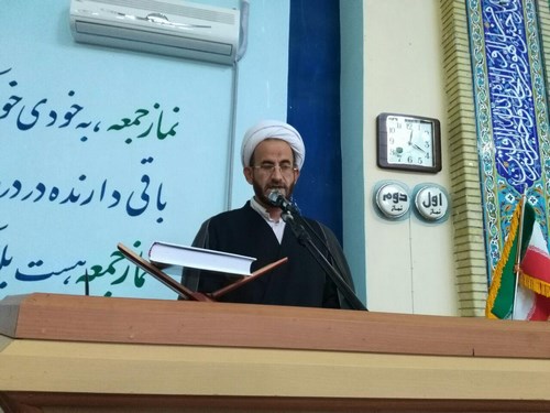 کسانی فکر می کنند دشمن به ما رحم می کند؛ این یک خیال خام است