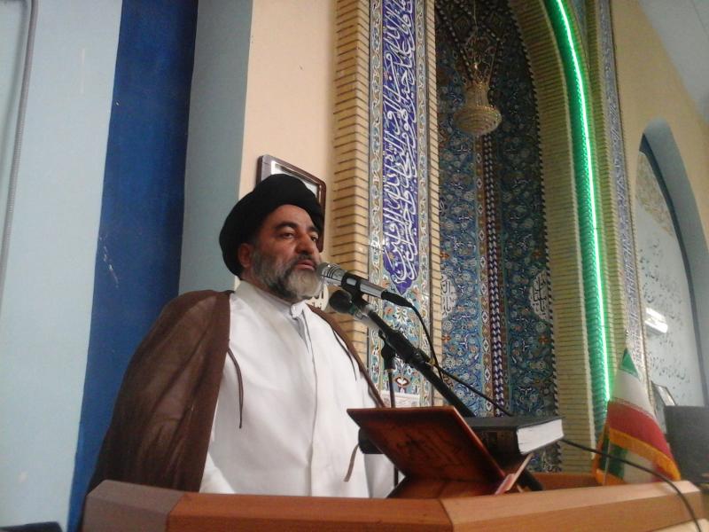 اگر ما امر به معروف و نهی از منکر را ترک کنیم در واقع چیزی از قیام سیدالشهدا را نفهمیده ایم/مواظب باشیم که عزای سید الشهدا دستخوش خرافات نشود