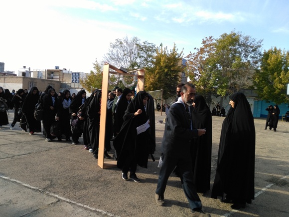 مراسم بدرقه کاروان راهیان نور دانش آموزی شهرستان اسلام آبادغرب