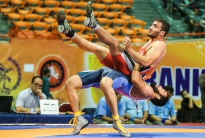 برتری مطلق تیم های کشتی مازندران و کرمانشاه