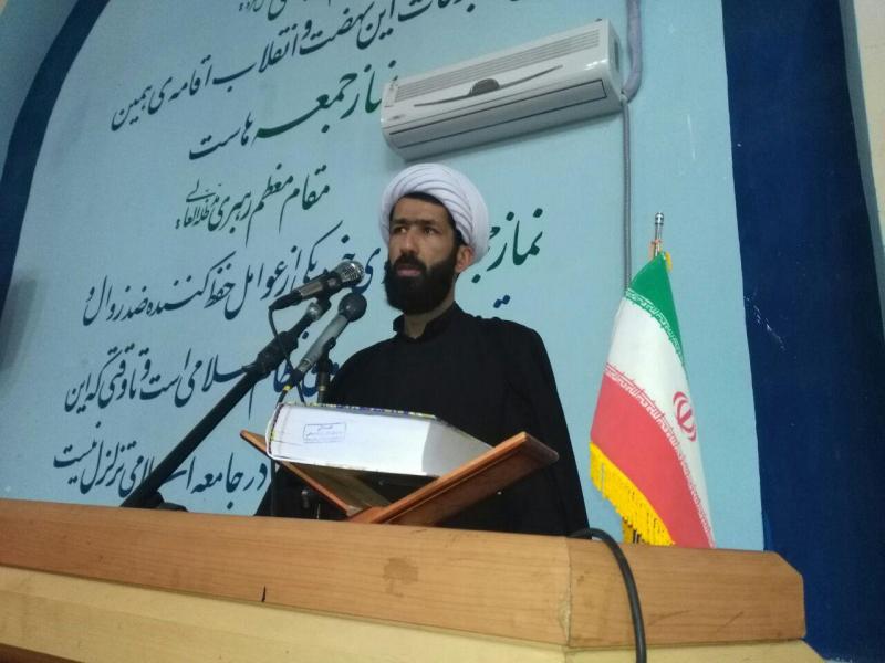  روحیه انقلابی را حفظ کنید ،انقلابی بودن ملاک نیست بلکه انقلابی ماندن ملاک است