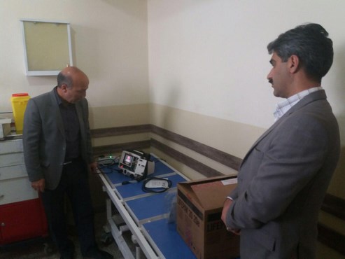 نصب و راه اندازی دستگاه شوک الکتریکی در مرکز بهداشتی درمانی حمیل