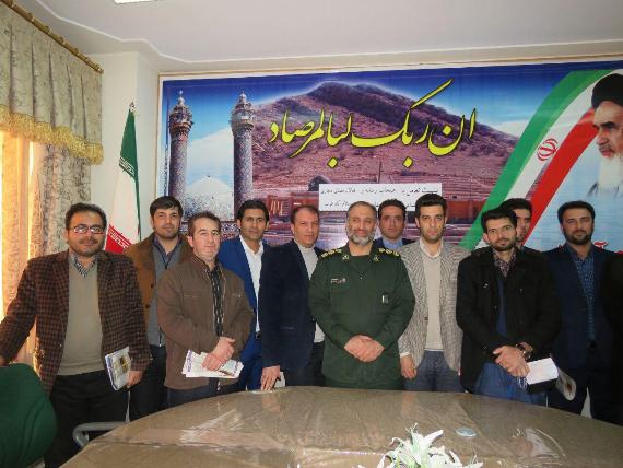 فرمانده سپاه اسلام آبادغرب: دشمن با ماهواره و فضای مجازی بنیاد خانواده وجوانان ما را هدف قرار داده است/باید روی رهنمودهای رهبری بیشتر کار شود