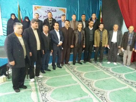 تجلیل از خیرین مدرسه ساز  بخش حمیل+ عکس