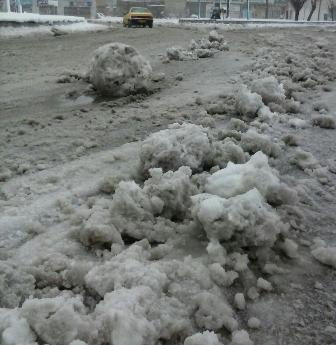 قطعی آب و برق و اختلال در خطوط تلفن همراه در اسلام آباغرب و نارضایتی مردم از عملکرد مسئولان