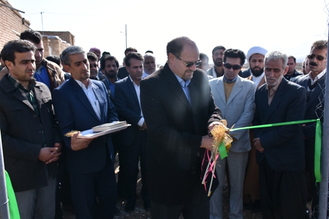 افتتاح و بهره برداری از پروژه های بخش حمیل/ گل افشانی مزار شهدا ،دیدار با خانواده شهدای حمیل افتتاح و بهره برداری از پروژه های بخش حمیل/ گل افشانی مزار شهدا ،دیدار با خانواده شهدای حمیل