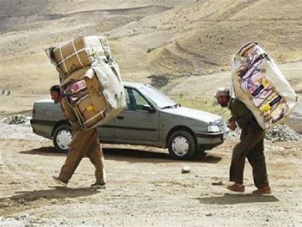 کوله بران جان می‌دهند تا یقه سفیدها نان ببرند/ منشا عظیم قاچاق عدم وجود سیستم جامع هوشمند است