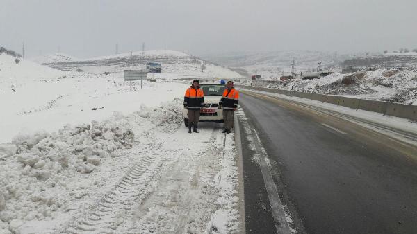 تمامی راههای مواصلاتی شهرستان اسلام آبادغرب باز و تردد روان درجریان است
