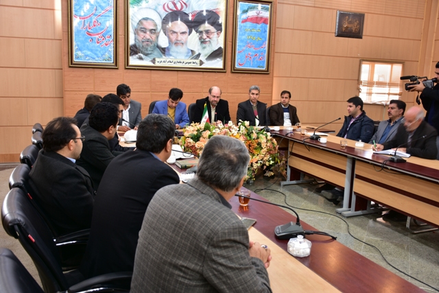 کاهش 40 درصدی تصادفات در مسیر اسلام آبادغرب-حمیل/ ثبت بیش از 46 هزار مورد تخلف راهنمایی و رانندگی 