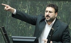 آمریکایی‌ها برای تحریکات نظامی علیه ایران از صهیونیست پول دریافت می‌کنند/ اگر ترامپ تحریم‌های ثانویه را تمدید کند از توافق بین‌المللی خارج شده است