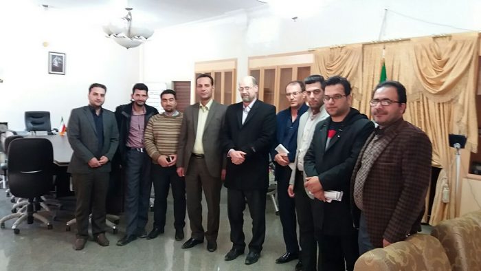 فرماندار اسلام آبادغرب:کاندیداها درصورت شکست، آستانه تحمل خود را بالا ببرند /ردصلاحیت به معنای حذف شخص از جامعه نیست/نگاه قومی و قبیله ای کمرنگ شود