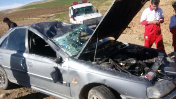 واژگونی پژو پارس در جاده روستای لرینی اسلام آبادغرب2 مصدوم برجای گذاشت+عکس