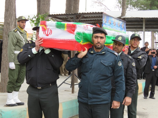 مراسم تشییع پیکر شهید والامقام سالار زاهدی پور در اسلام آبادغرب برگزار شد مراسم تشییع پیکر شهید والامقام سالار زاهدی پور در اسلام آبادغرب برگزار شد