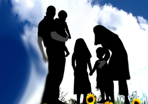 دو راهی شاغل‌بودن یا مادرشدن/ زنانی که همپای مردان می‌دوند 