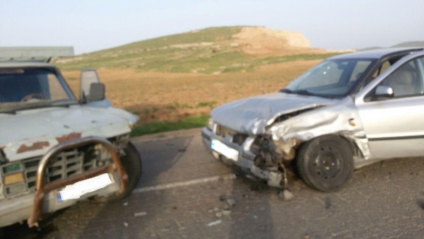 برخورد نیسان با سمند در اسلام آبادغرب 6 مصدوم برجای گذاشت+عکس