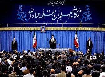 مراسم شب خاطره با حضور رهبر معظم انقلاب/فیلم مراسم شب خاطره با حضور رهبر معظم انقلاب/فیلم