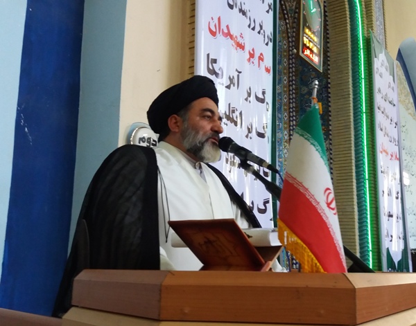 کسانی که ساخت موشک های دفاعی کشور را به تمسخر می گرفتند فهمیدند که سپاه جناحی عمل نمی کند/قبول کردن سند استعماری 2030 اشتباه بزرگی است