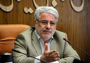 يكسان سازی حقوق بازنشستگان با قانون ششم توسعه/ كارگران برابر قانون بيمه می‌شوند 