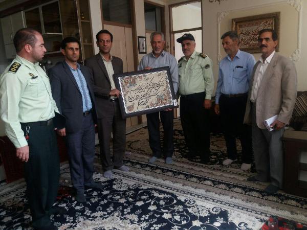 دیدار با خانواده شهدا و جانبازان مبارزه با موادمخدر در اسلام آبادغرب+عکس