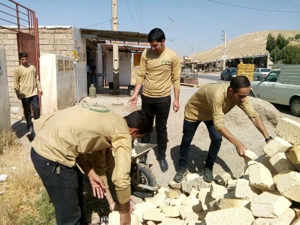 تصاویری از فعالیت گروه جهادی شهید غلامرضا گل آور در اسلام آبادغرب