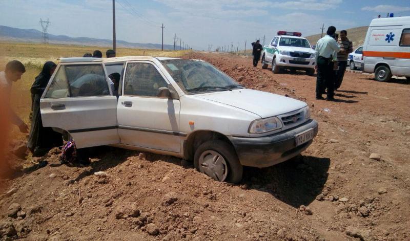 واژگونی پراید درجاده اسلام آبادغرب-حمیل 3 مصدوم برجای گذاشت+عکس