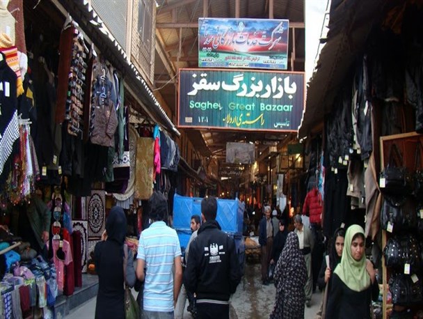 رکود بازار پوشاک را هم دربرگرفت/ ازدیاد پوشاک فروشان در سایه بیکاری