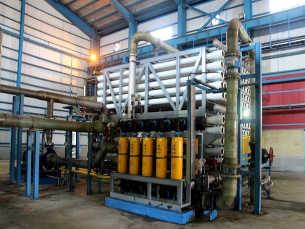 عزم راسخ وزارت نیرو برای نابودی محیط زیست دریایی/ سرنوشت دریاچه نمک در انتظار خلیج فارس!