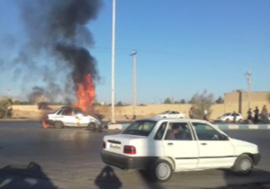  آتش گرفتن یک پراید پس از تصادف + فیلم