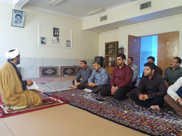 بازدید مدیر کمیته امداد شهرستان اسلام آبادغرب از کمیته امداد بخش حمیل