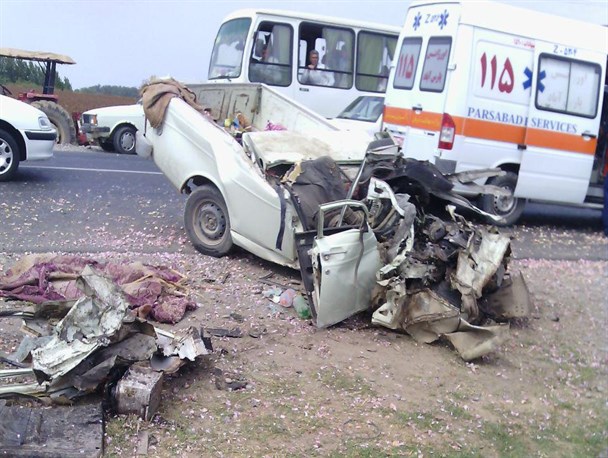 سالانه ۱۶ هزار نفر در حوادث جاده‌ای کشته می‌شوند/ مسئولان چاره‌ای بیاندیشند