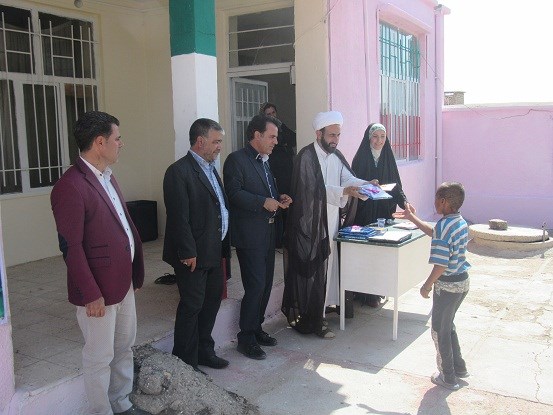 اختتامیه فعالیت های گروه جهادی خواهران در روستای محروم اسلام آبادغرب