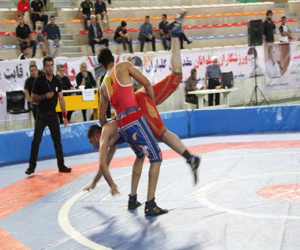 اختتامیه مسابقات پهلوانی زورخانه‌ای و کشتی پهلوانی در اسلام آبادغرب+تصاویر