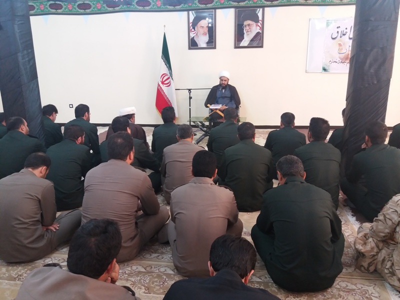 تجدید بیعت پاسداران سپاه اسلام آبادغرب با امام جمعه شهرستان+ عکس