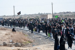 وقتی عشق و علاقه به امام حسین(ع) مرز و رنگ نمیشناسد + فیلم وقتی عشق و علاقه به امام حسین(ع) مرز و رنگ نمیشناسد + فیلم